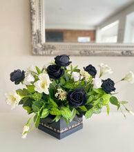 Load image into Gallery viewer, Deluxe Range - Hayley Hatbox