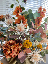 Load image into Gallery viewer, Rustic Bouquet