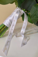 Load image into Gallery viewer, Ivory Rose Wedding Bouquet