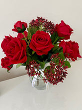 Load image into Gallery viewer, Jubilee rose