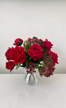 Load image into Gallery viewer, Jubilee rose