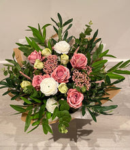 Load image into Gallery viewer, Pretty in Pink Bouquet
